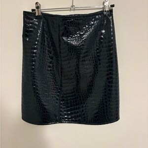 Faux Croc Patent Mini Skirt - Green
